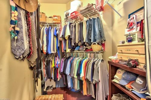 179 Burnt Pne Dr, Naples FL 34119-9774 exterior