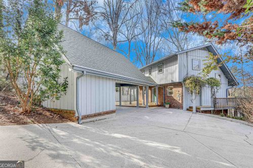 9390 Lisa Cir, Gainesville, GA 30506-5603