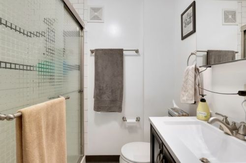 2639 Armitage Ave, Chicago IL 60707-3320 exterior