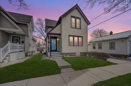 1425 Russell Ave, Milwaukee, WI 53207-1923