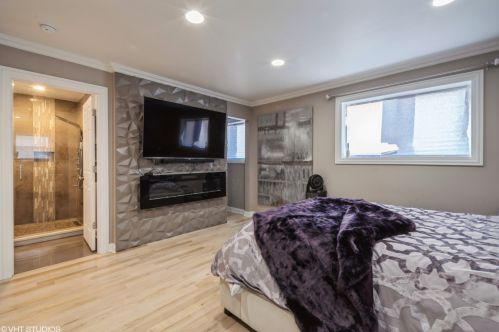 9438 Prairie Ave, Chicago IL  60619-7220 exterior