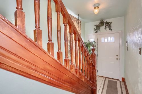 2771 Bergman St, Pittsburgh PA  15204-1901 exterior