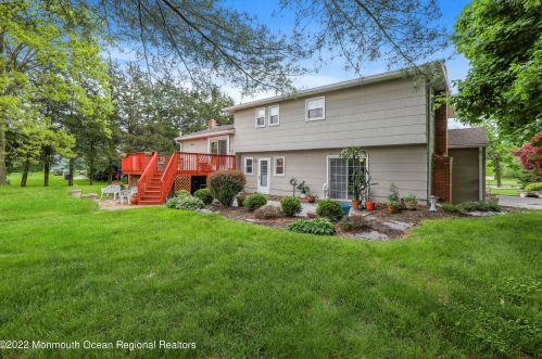 202 Elton Adelphia Rd, East Freehold NJ 07728-8616 exterior