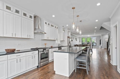 2419 Carmen Ave, Chicago IL  60625-2605 exterior