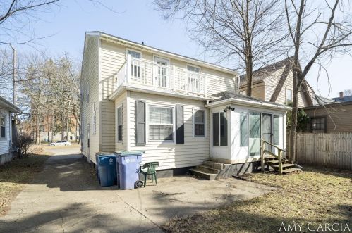 2035 Un Ave, Grand Rapids MI 49507-3218 exterior