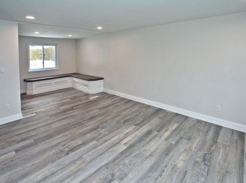 714 Providence Dr, Pittsburgh PA 15239-2258 exterior