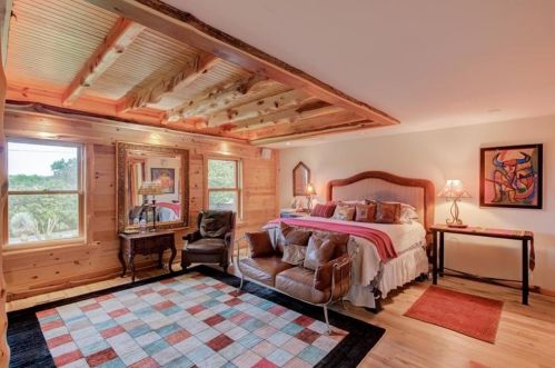 5808 Beacon Dr, Austin TX 78734-1416 exterior