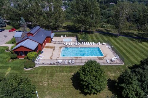 7341 Brindle Trl, Kalamazoo MI  49009-4034 exterior