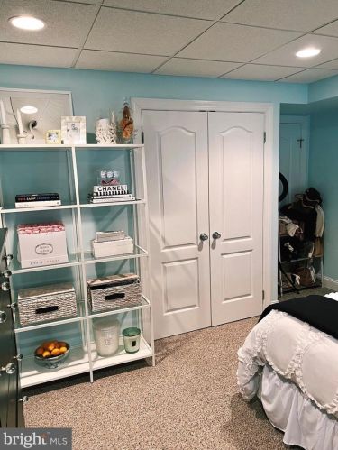 112 Parkview Cir, Media PA 19063-6317 exterior