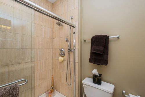 931 Kingsbury St, Chicago IL 60610-7431 exterior