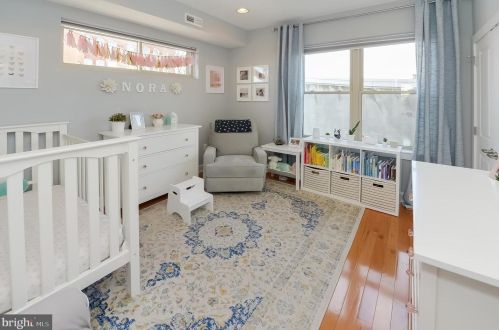 2307 Carpenter St, Philadelphia PA 19146-2516 exterior