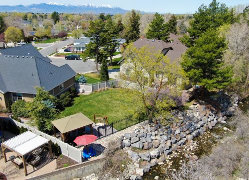 2161 Lorita Way, Sandy UT 84093-6514 exterior