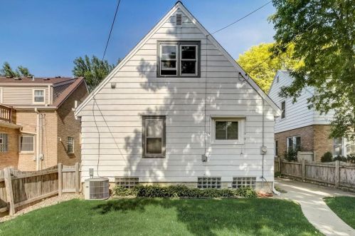 2847 77 St, Milwaukee WI 53219-2766 exterior