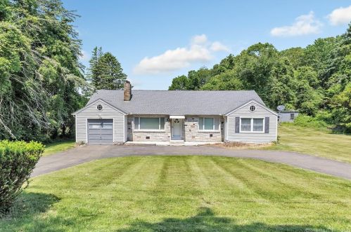 256 Silver Hl Rd, Derby CT 06418-1036 exterior