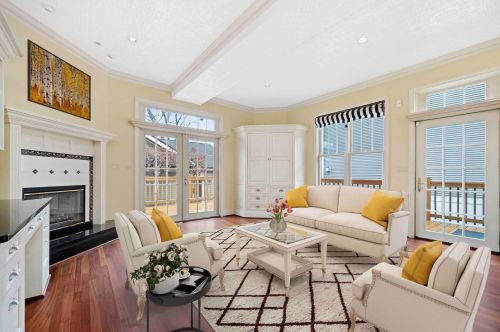 4841 Hoyne Ave, Chicago IL 60625-1306 exterior