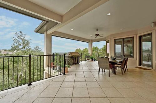 2004 Canonero Dr, Austin TX 78746-2125 exterior