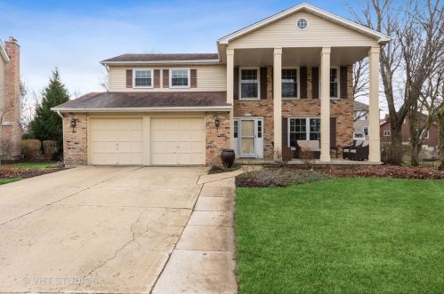 812 Monticello Dr, Naperville, IL 60563-3228