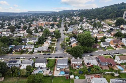 282 Rossiter Ave, Paterson NJ 07502-1317 exterior