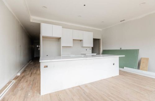 1634 Cermak Rd, Chicago IL 60623-2902 exterior