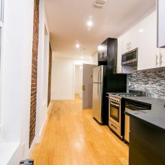 257 Graham Ave, Brooklyn NY  11206-1201 exterior