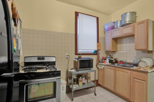 1920 Rockwell St, Chicago IL 60647-4245 exterior