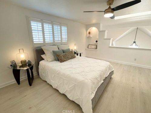 320 Rossmore Dr, Oxnard CA  93035-4465 exterior