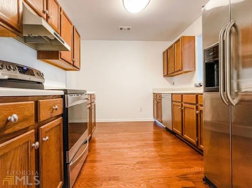 665 Corbin Lk Ct, Atlanta GA 30350-2015 exterior