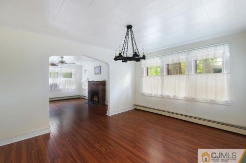 115 Spg St, Metuchen NJ 08840-2319 exterior