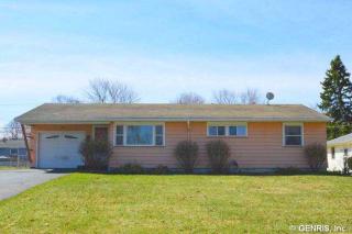 131 Kaymar Dr, Rochester, NY 14616-1235