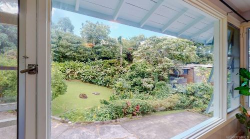 3680 Alani Dr, Honolulu HI 96822-1404 exterior