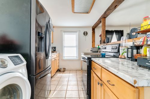 35 Village Rd, Concord NH  03304-4435 exterior