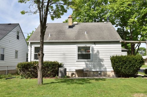 4572 70th St, Milwaukee WI  53218-5407 exterior