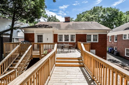 2424 Glenwood Dr, Atlanta GA  30305-4341 exterior