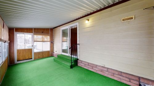 71 Alta Vw Way, Sandy UT 84070-3231 exterior