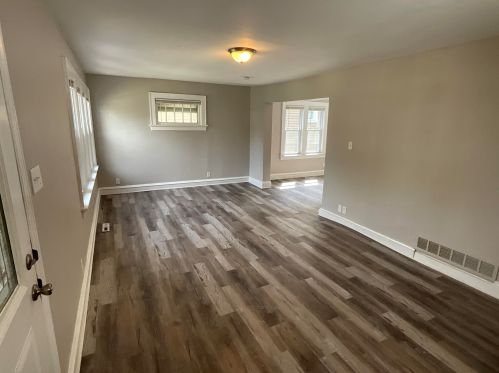 5269 37, Milwaukee WI 53209-4727 exterior