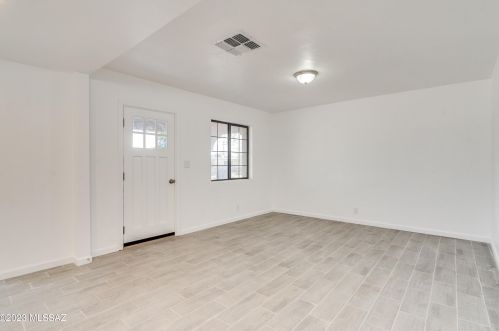 227 24 St, Tucson AZ 85713-1645 exterior