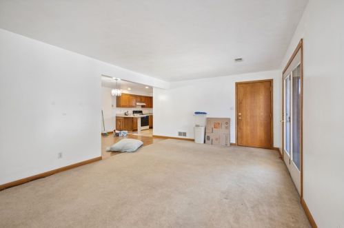 41 Glenmore Ave, Pittsburgh PA 15216-2124 exterior