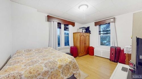 2401 New York Ave, Union City NJ 07087-4515 exterior