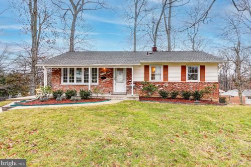 4104 Landgreen St, Rockville, MD 20853-2728