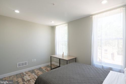 2621 Federal St, Philadelphia PA 19146-2432 exterior