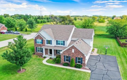 2375 Achilles Ct, Bull Valley, IL 60014-3932