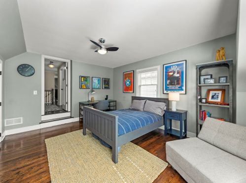 349 Arlington Ave, Elmhurst IL 60126-3546 exterior