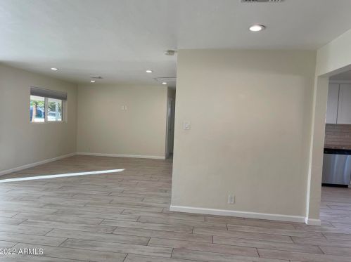 4237 35th St, Phoenix AZ  85018-4705 exterior