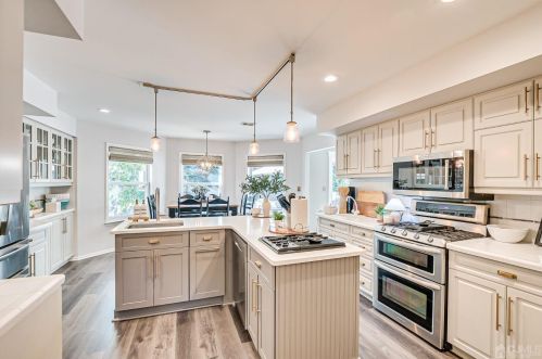 115 High St, Metuchen NJ 08840-2339 exterior