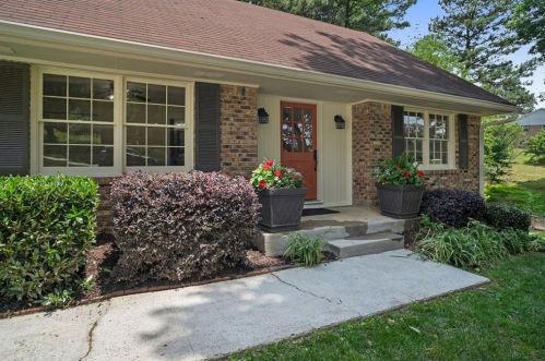 4124 Spring Meadow Rd, Tucker, GA 30084-2165