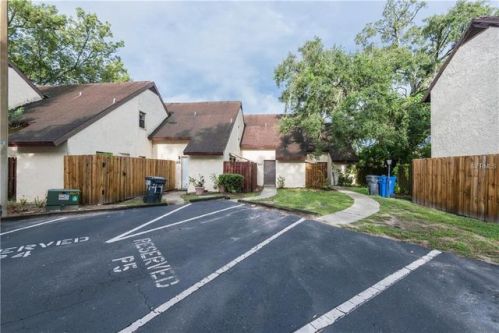 12414 Touchton Dr, Tampa FL  33617-1544 exterior