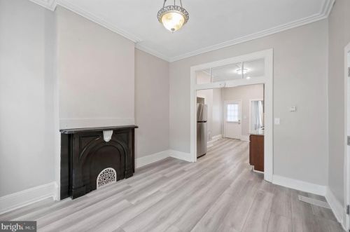 2304 Catharine St, Philadelphia PA  19146-1706 exterior