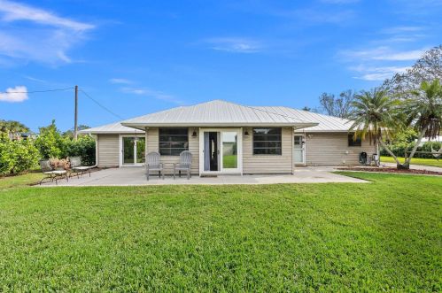 5417 Palmetto Dr, Fort Pierce FL  34982-7481 exterior