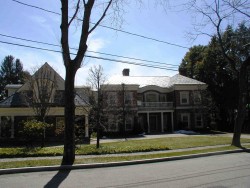 148 Dartmouth St, Newton, MA 02465-2839