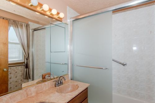 12335 Sangamon St, Chicago IL 60621-2116 exterior